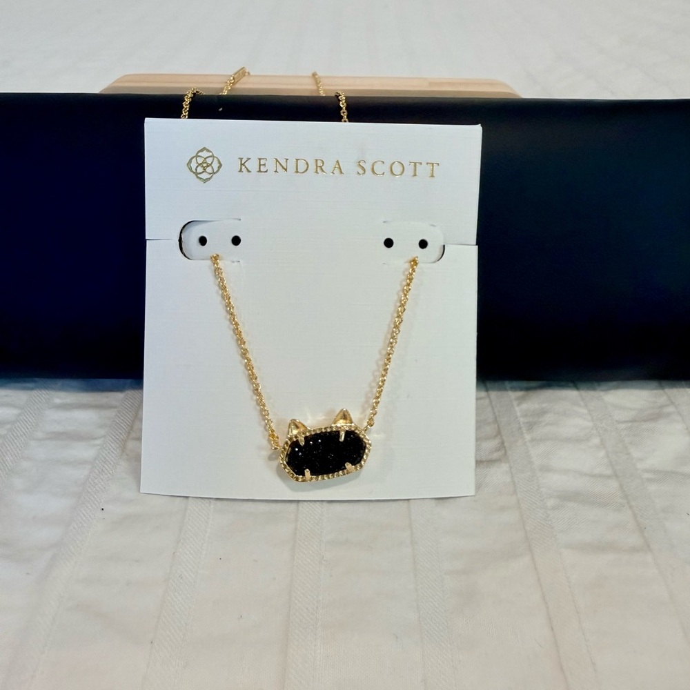 Kendra Scott Elisa Cat Black Pendant Necklace